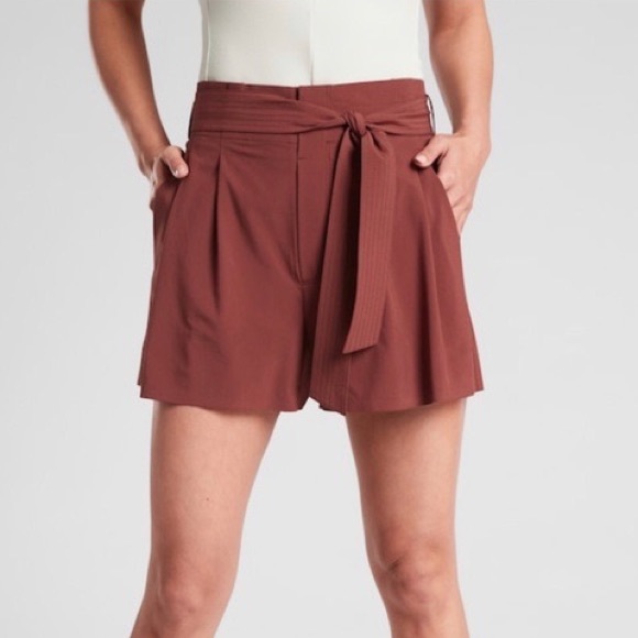 Athleta Pants - Athleta Skyline II Tie-Waist Belted Cognac Brown Featherweight Shorts